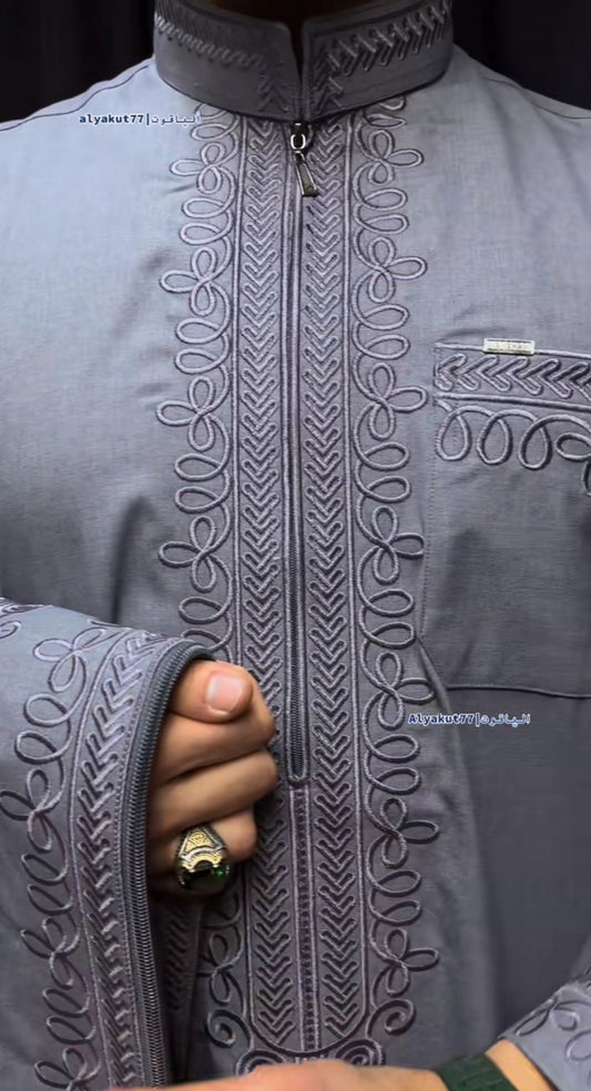 القميص الرمادي الفاخر